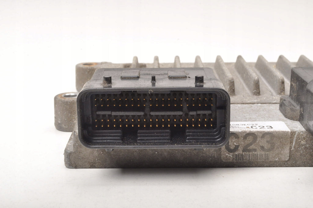 HYUNDAI SANTA FE II COMPUTER ENGINE DRIVER 39108-3E022