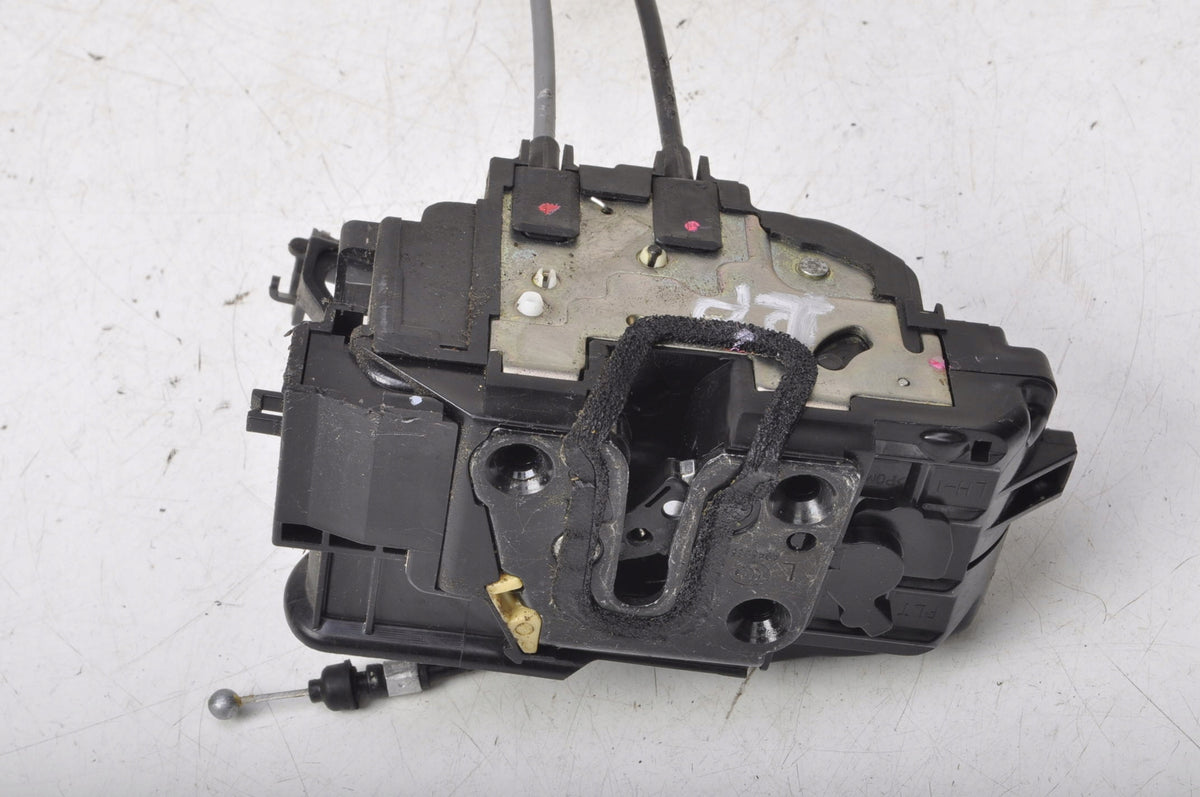 HYUNDAI SANTA FE II DOOR LOCK LEFT FRONT 81310-2B070