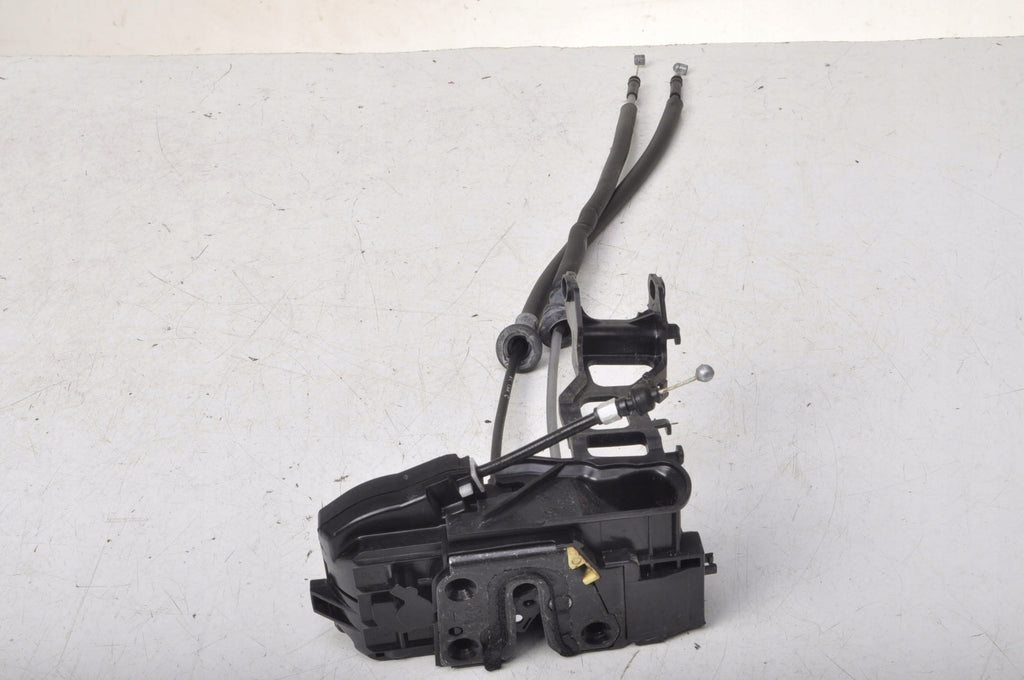 HYUNDAI SANTA FE II DOOR LOCK LEFT FRONT 81310-2B070