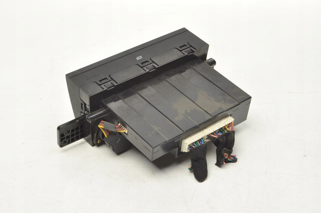 HYUNDAI TUCSON AND AIR SUPPLY PANEL 97250-2EXXX