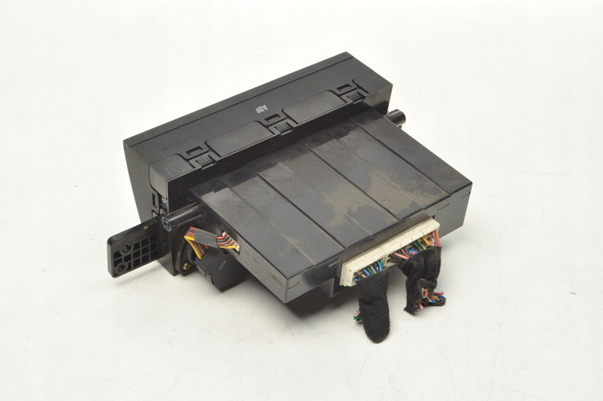 HYUNDAI TUCSON AND AIR SUPPLY PANEL 97250-2EXXX