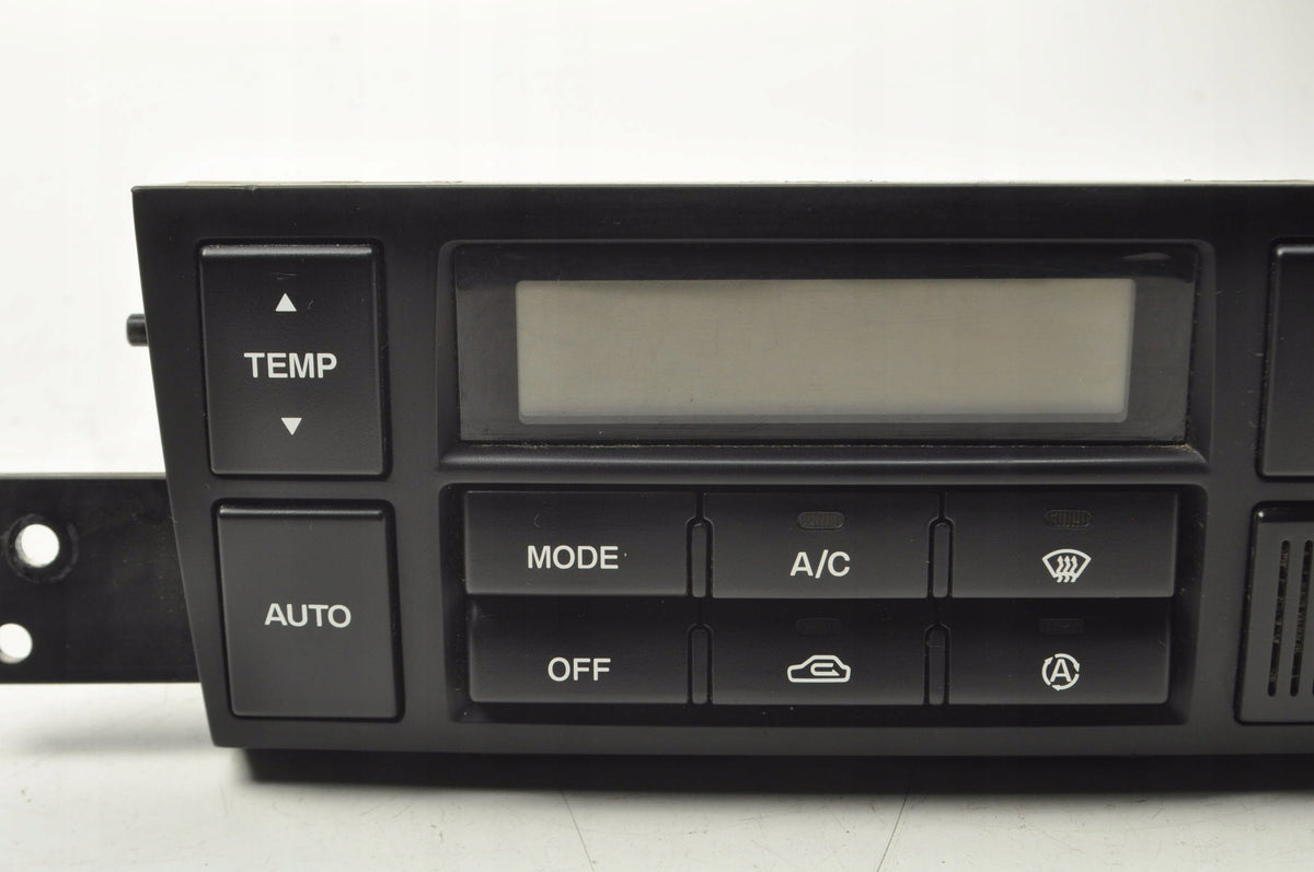 HYUNDAI TUCSON AND AIR SUPPLY PANEL 97250-2EXXX