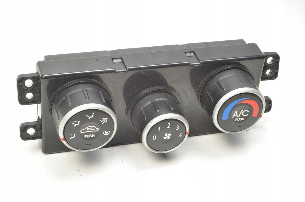 HYUNDAI TUCSON AND PANEL AIR CONDITIONING SWITCH 97250-2EXXX