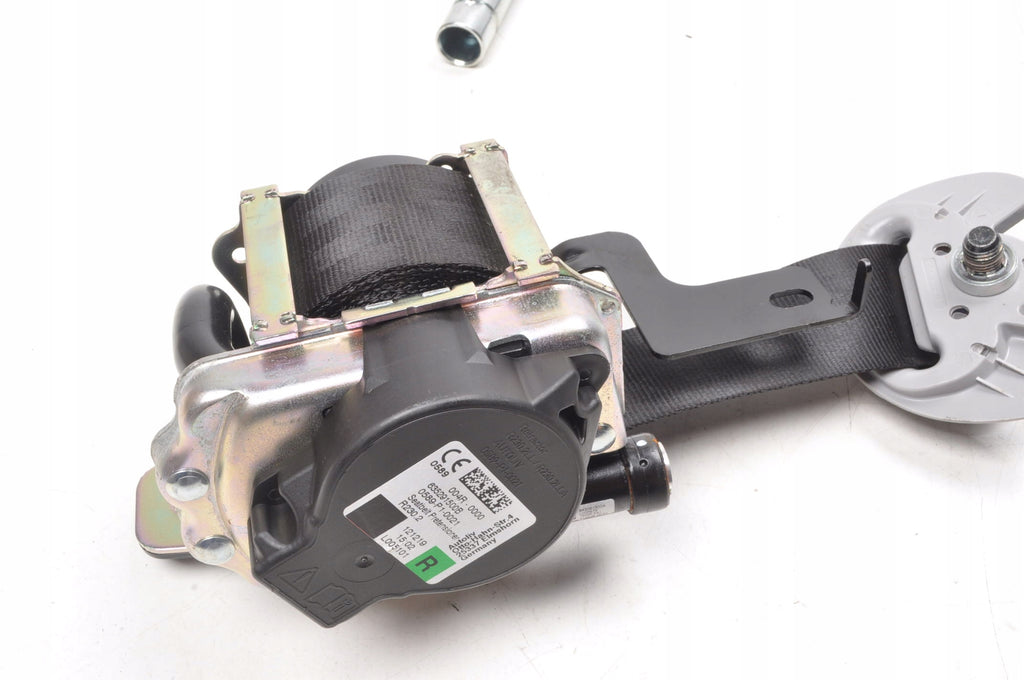 HYUNDAI TUCSON III SEAT BELT RIGHT FRONT 88820-D7200TTX
