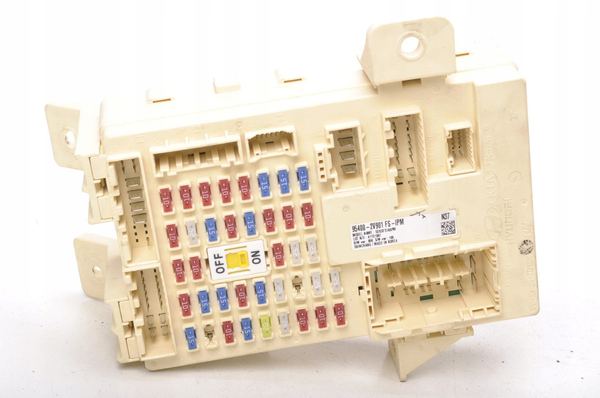 HYUNDAI VELOSTER AND FUSE BOX 95400-2V901