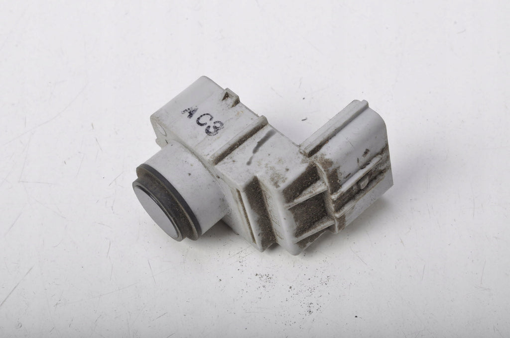 HYUNDAI VELOSTER AND PARKING SENSOR MZH 95720-2V100