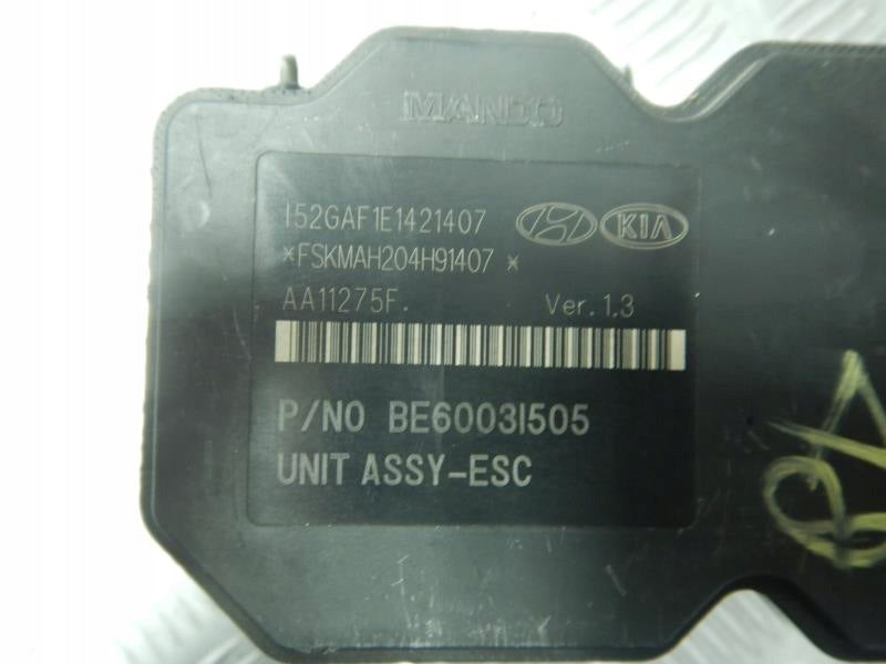 HYUNDAI i40 PUMP ABS 58920-3Z930