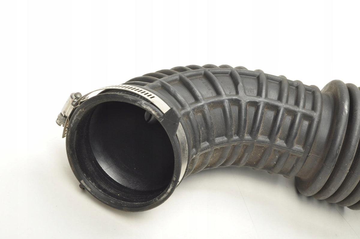 INFINITI QX70 5.0 AIR INTAKE PIPE