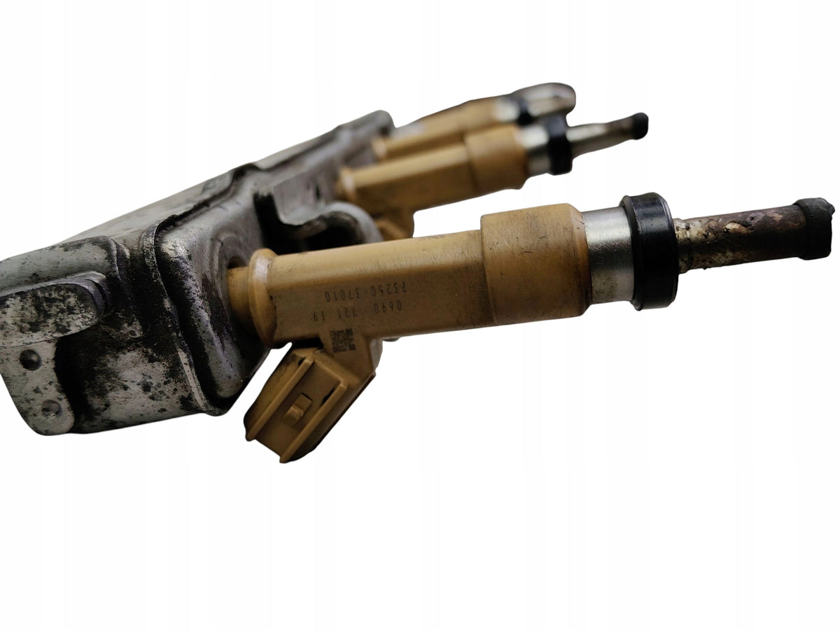 INJECTION RAIL TOYOTA AURIS AND E15 1.6 VVT-I 124KM 23250-37010