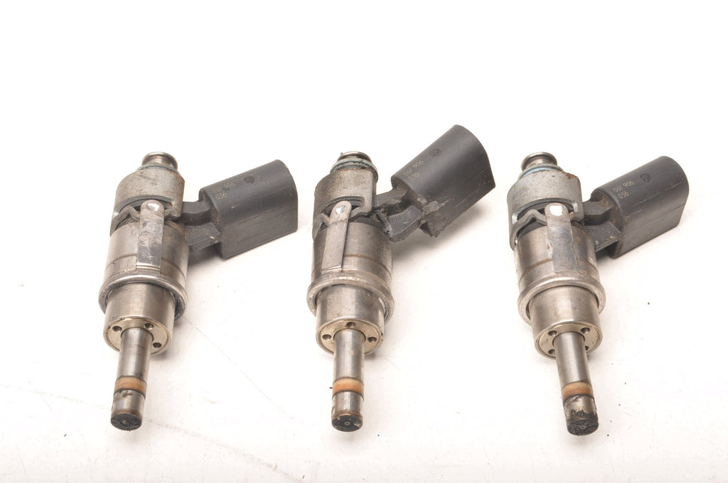 INJECTOR AUDI A3 A4 SKODA OCTAVIA II 2.0 FSI 150 KM 06F906036
