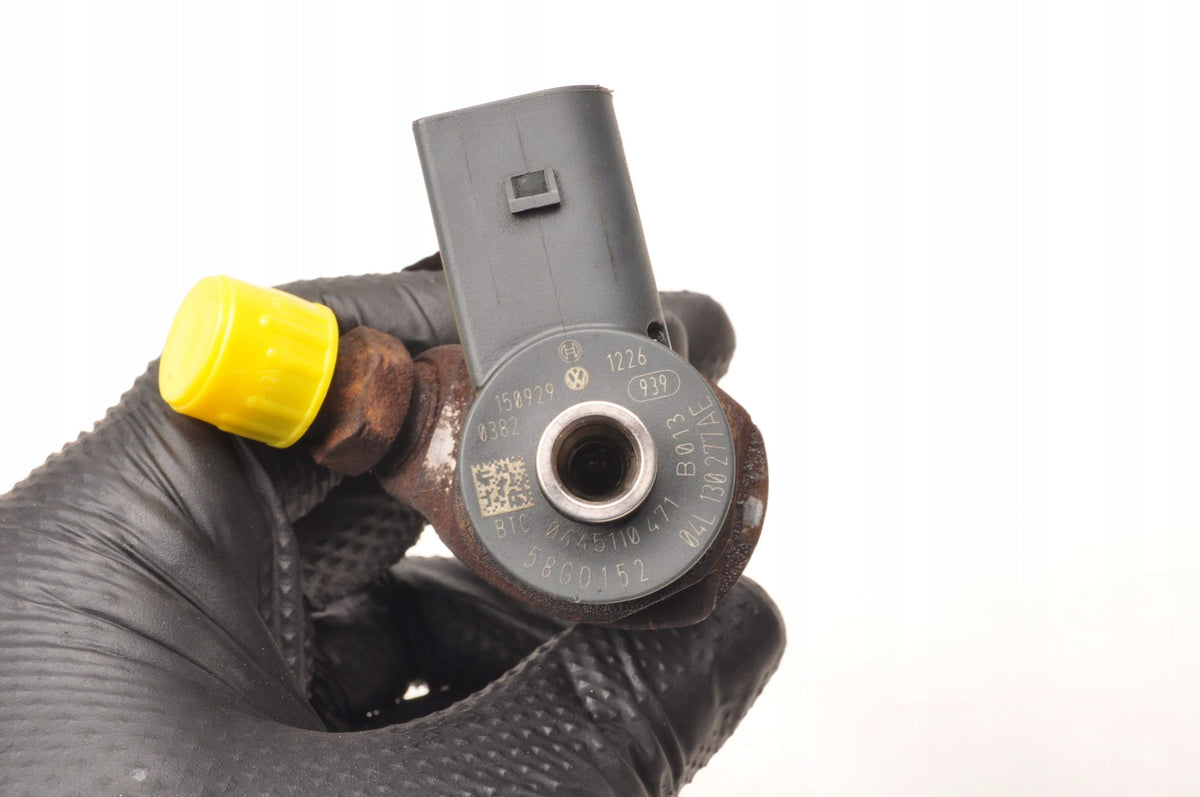 INJECTOR AUDI Q5 SKODA SUPERB III 2.0 TDI 190KM 04L130277AE
