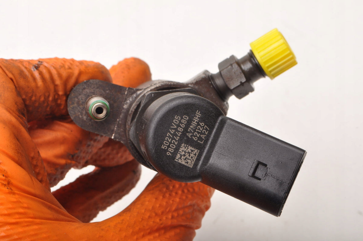 INJECTOR VOLVO S40 C30 C70 V50 1.6 8V D2 114KM 9802448680
