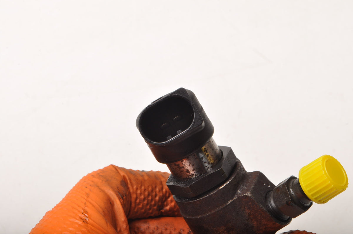 INJECTOR VOLVO S40 C30 C70 V50 1.6 8V D2 114KM 9802448680