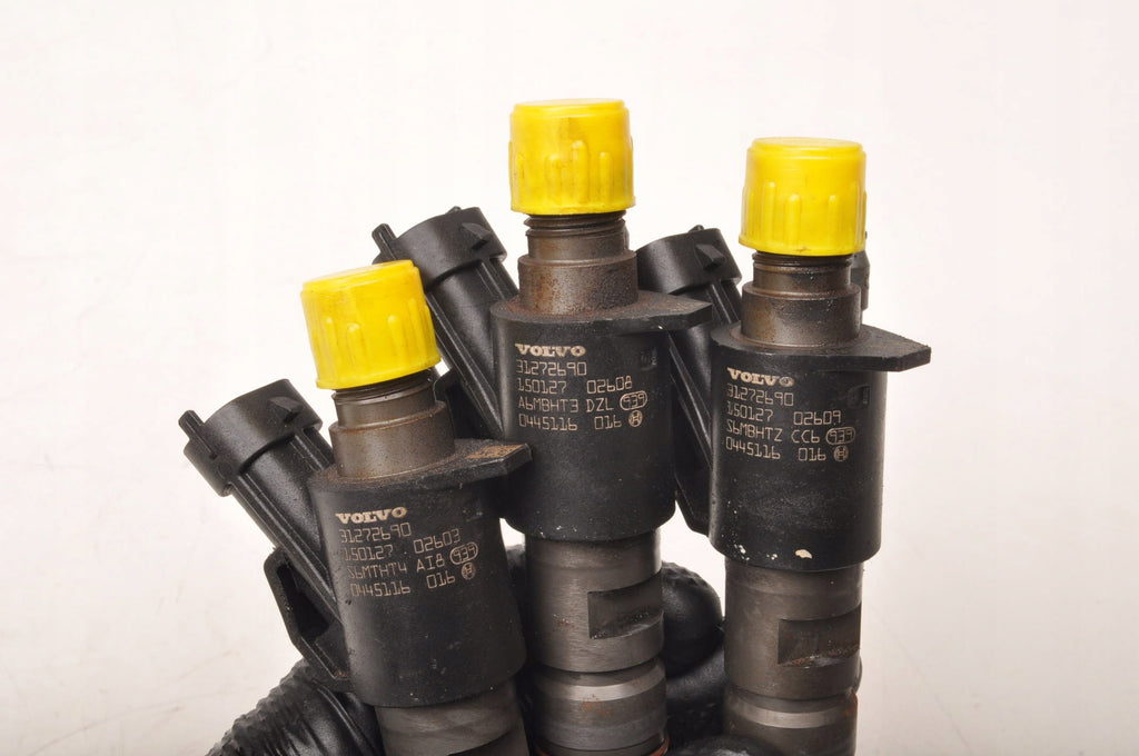 INJECTOR VOLVO XC60 AND S80 II V70 2.0 D4 181KM 31272690 0445116016