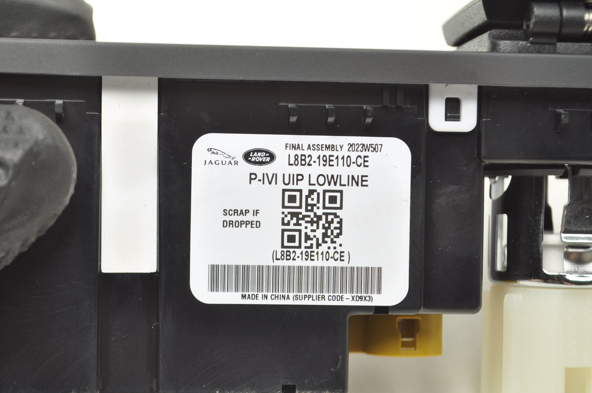 INPUT USB SOCKET JAGUAR I-PACE X590 L8B2-19E110-CE