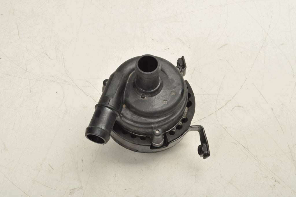 JAGUAR I-PACE X590 EV400 WATER PUMP 24R J9D3-8501-AA J9D3-18D475-AA