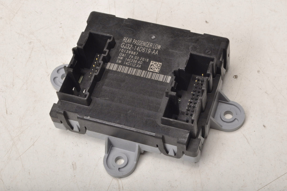 JAGUAR XF II F-PACE DOOR MODULE GJ32-14D619-AA