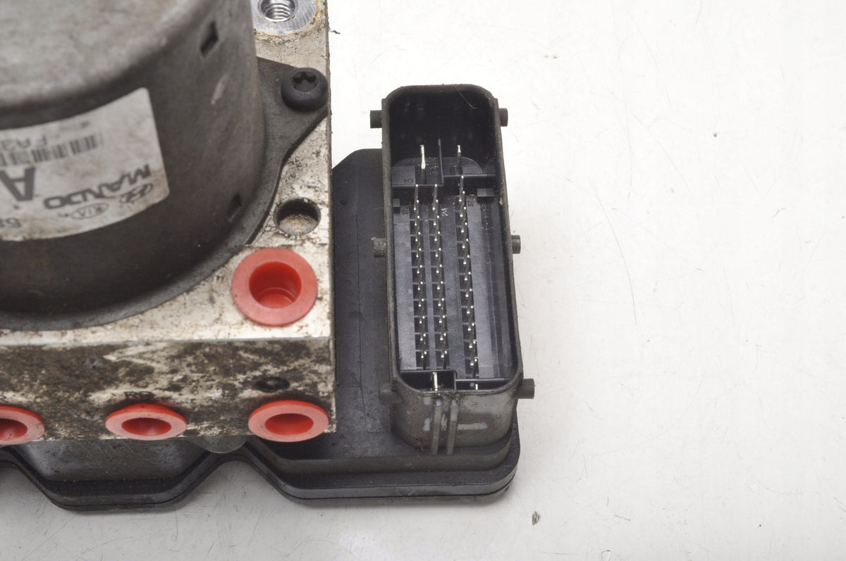 KIA CARENS III PUMP ABS 58920-1D500