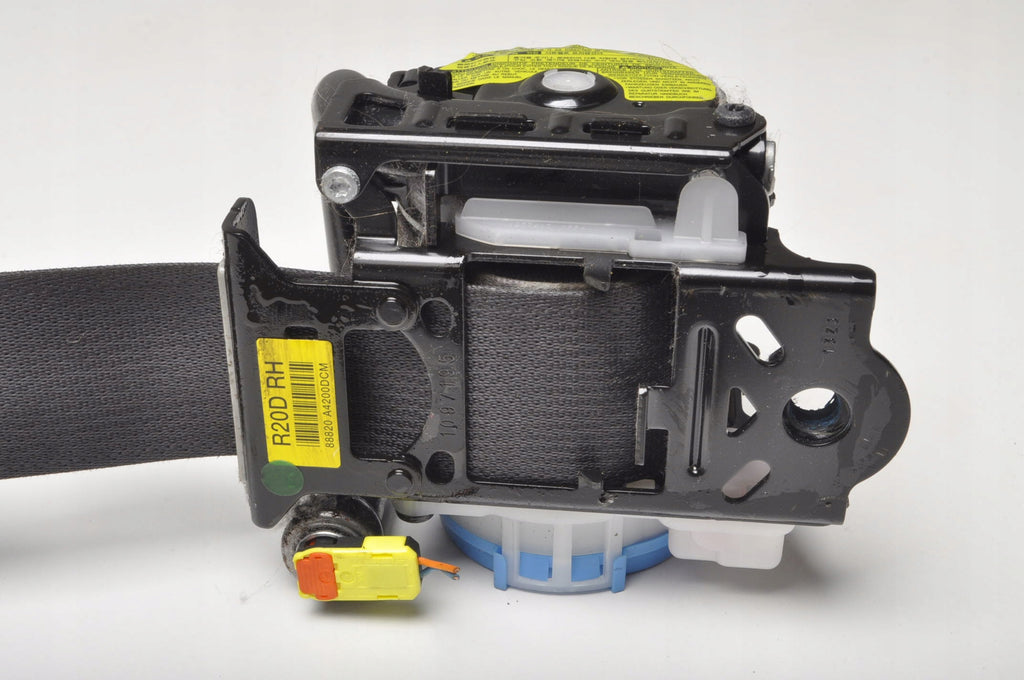 KIA CARENS IV BELT RIGHT FRONT TENSIONER 88820A4200