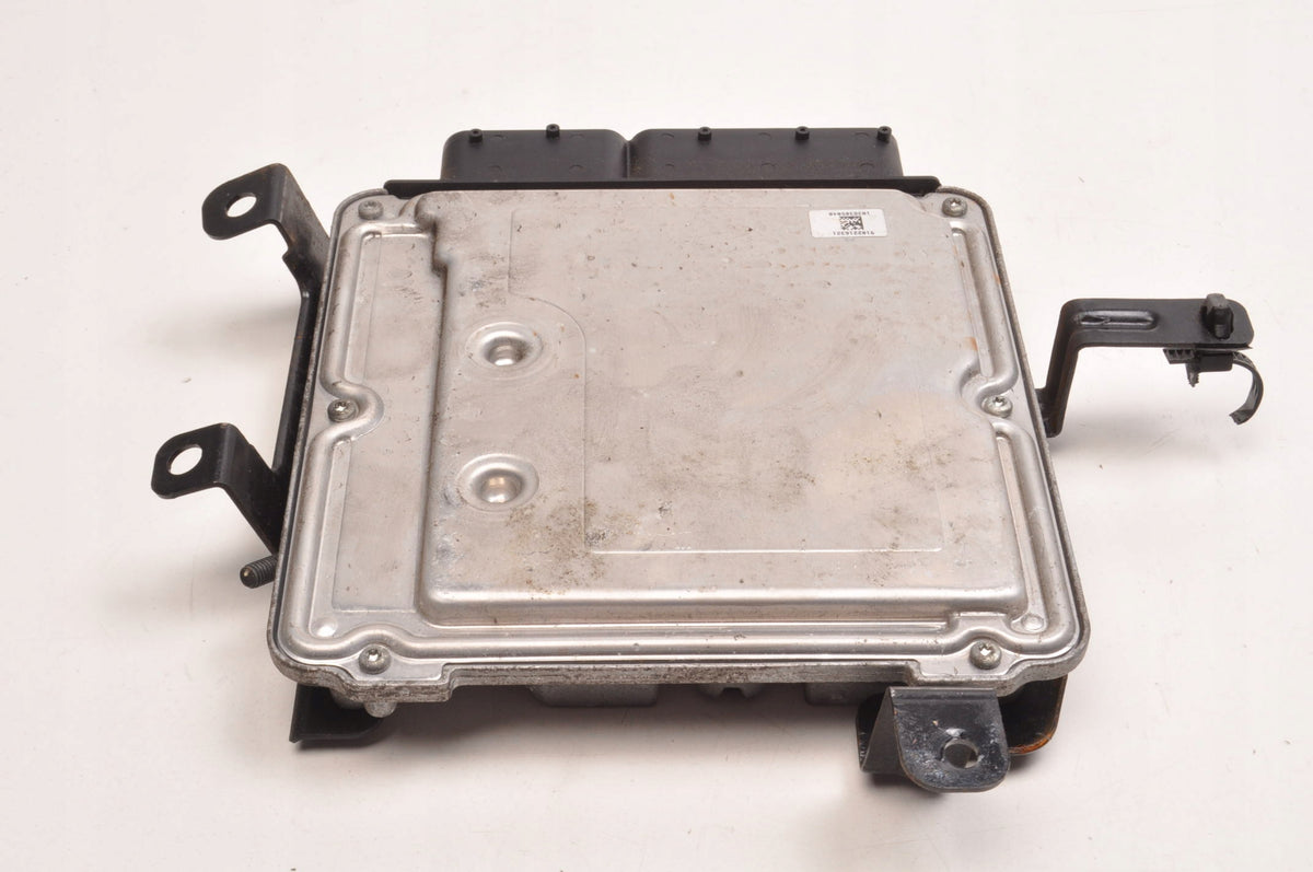 KIA CARNIVAL II 2.2 CDTI 194HP COMPUTER ENGINE DRIVER 39101-2F050