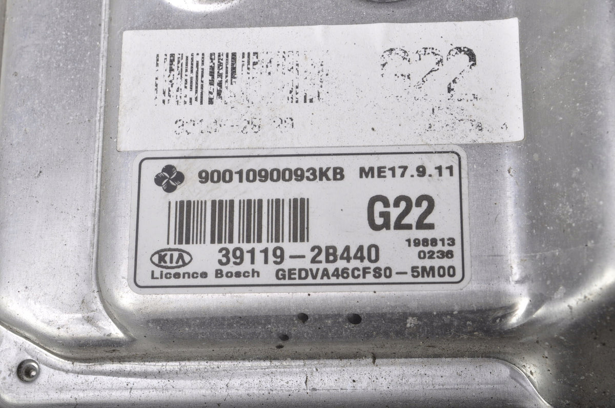 KIA CEED 1.4 B COMPUTER ENGINE DRIVER 39119-2B440 ME17.9.11
