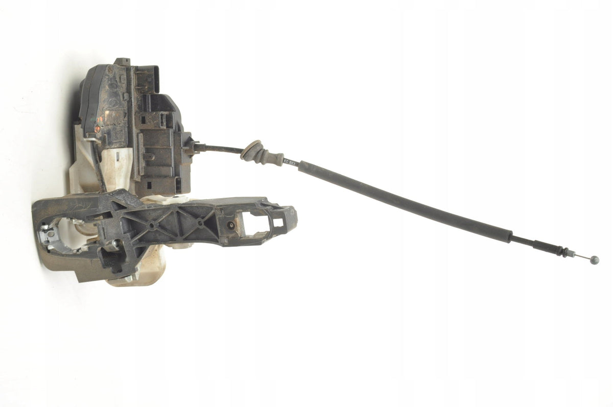 KIA CEED AND DOOR LOCK RIGHT FRONT 7 PIN EUROPA HB 5D