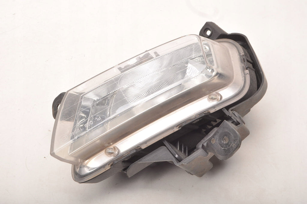 KIA CEED AND HALOGEN RIGHT LIFT 02B12546