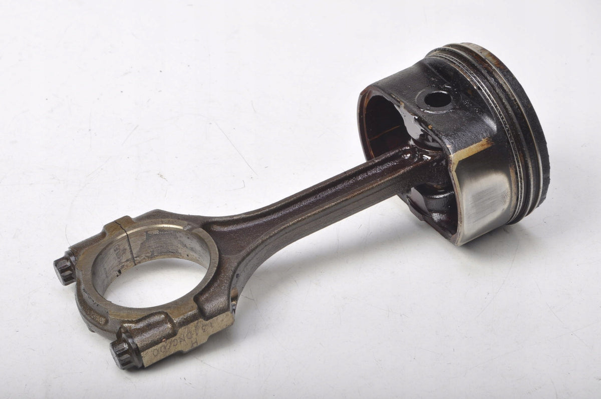 KIA CEED I SOUL I VENGA 1.6 PISTON WITH CONNECTING ROD G4FC