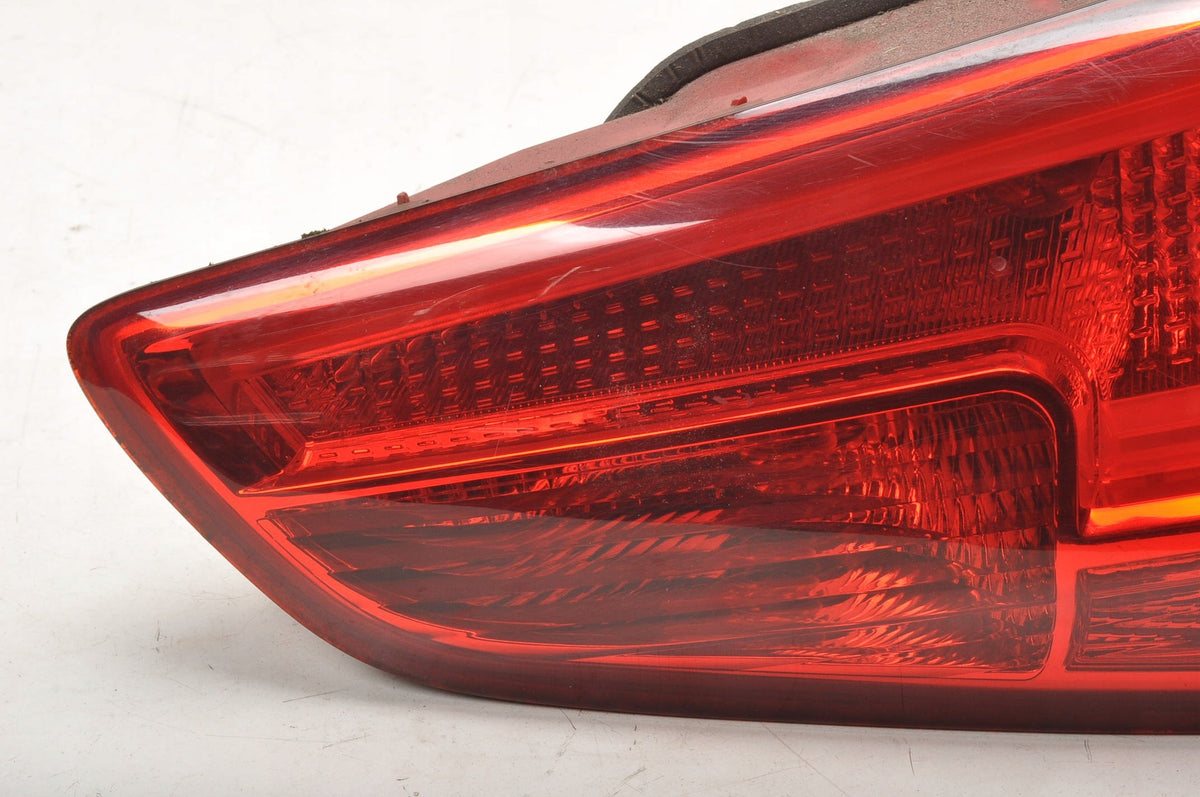 KIA CEED II LAMP RIGHT REAR IN TAILGATE STATION WAGON 92404-A23 UK