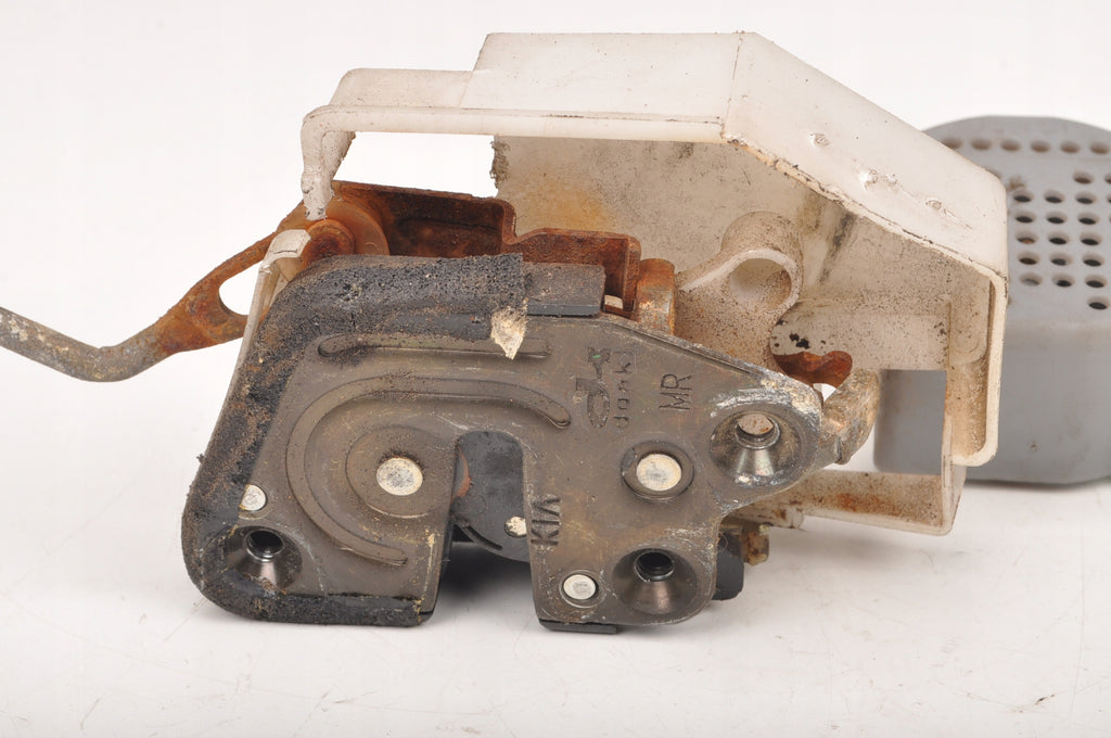 KIA MAGENTIS DOOR LOCK RIGHT FRONT 95750-3C000