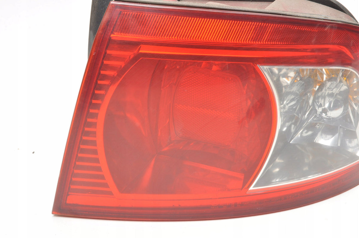 KIA MAGENTIS LAMP RIGHT REAR SEDAN LIFT EUROPE 92402-3C1