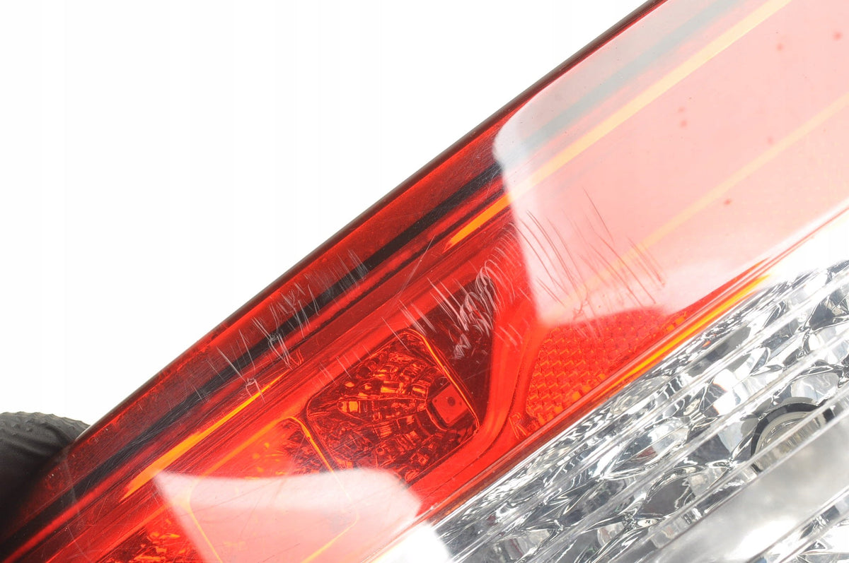 KIA OPTIMA III LAMP RIGHT REAR FLAP SEDAN 92404-2T1