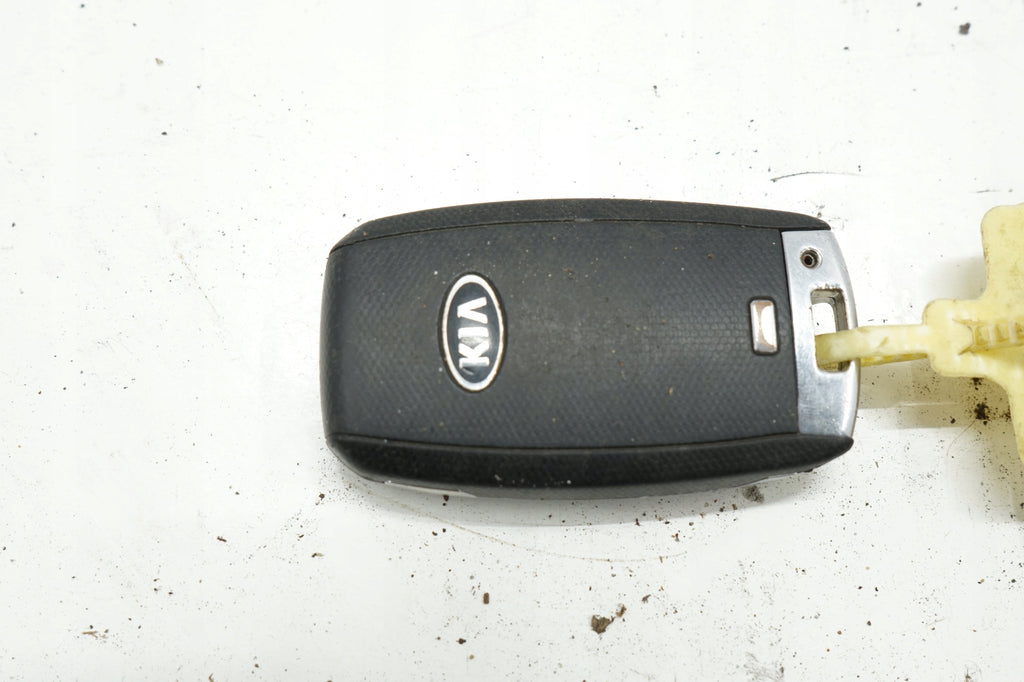 KIA OPTIMA III LIFT 13R KEY PILOT SVI-XMFGE03
