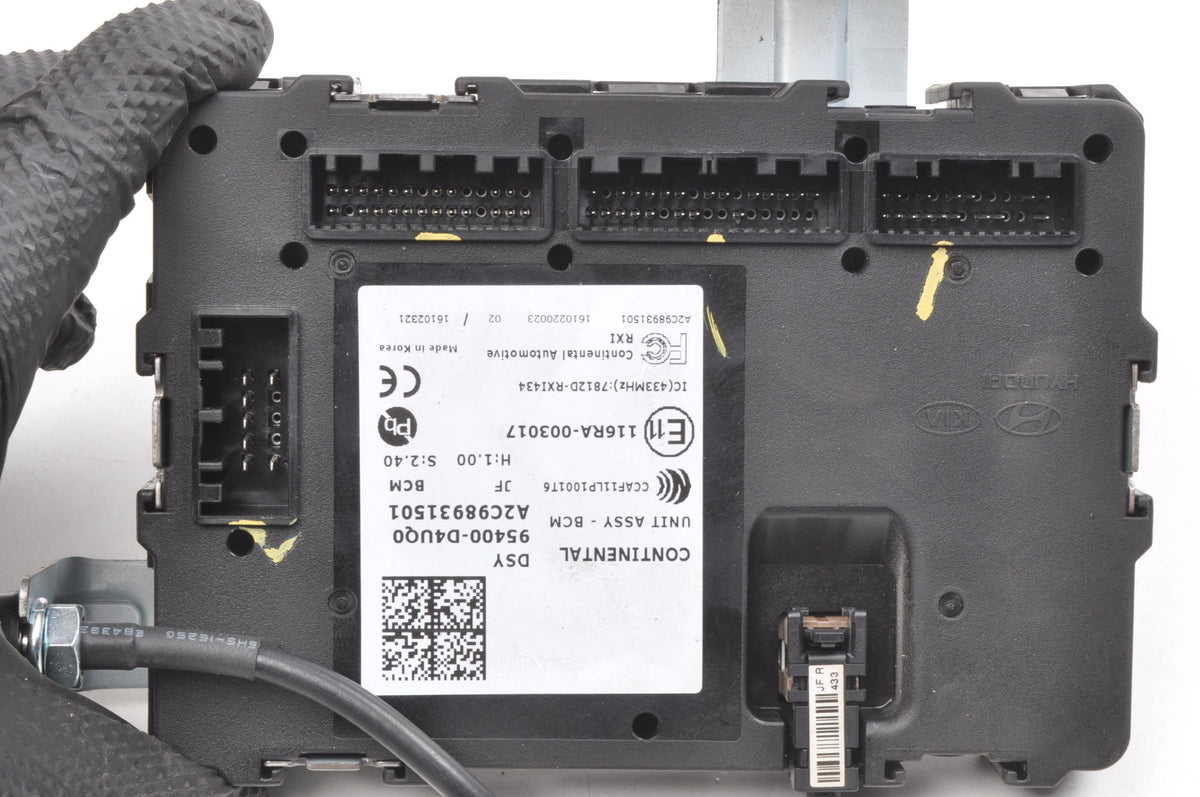KIA OPTIMA IV COMPUTER MODULE DRIVER BCM 95400-D4UQ0