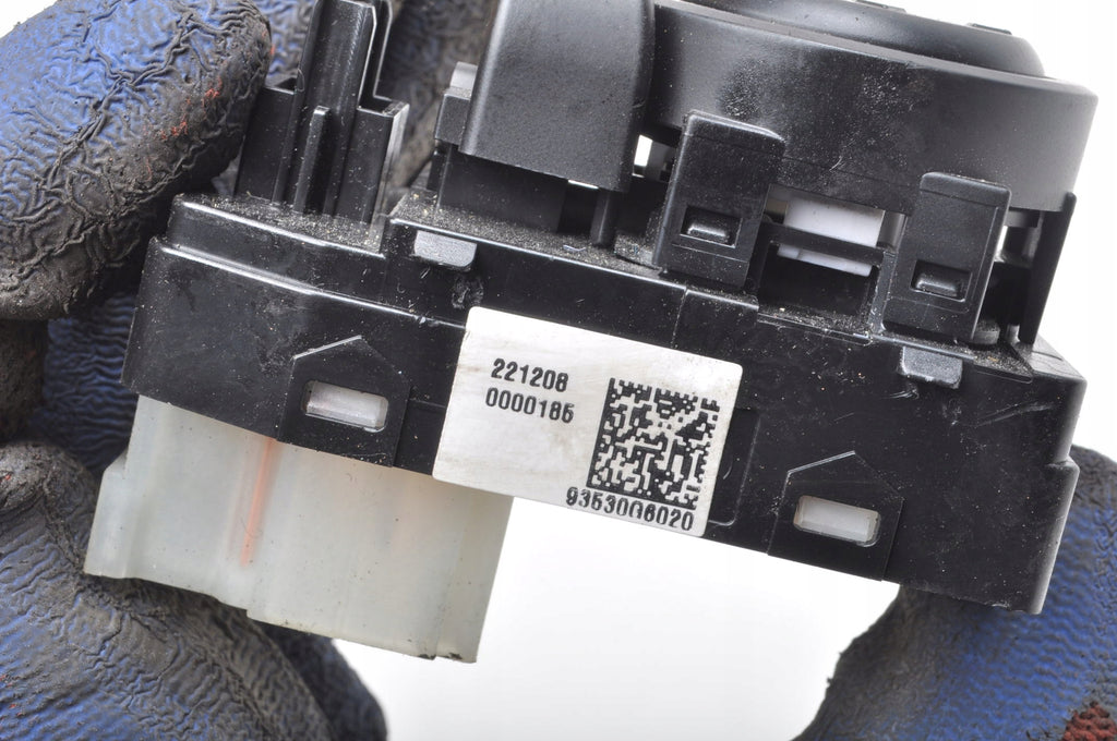 KIA PICANTO III JOYSTICK MIRROR ADJUSTMENT SWITCH 9353006020