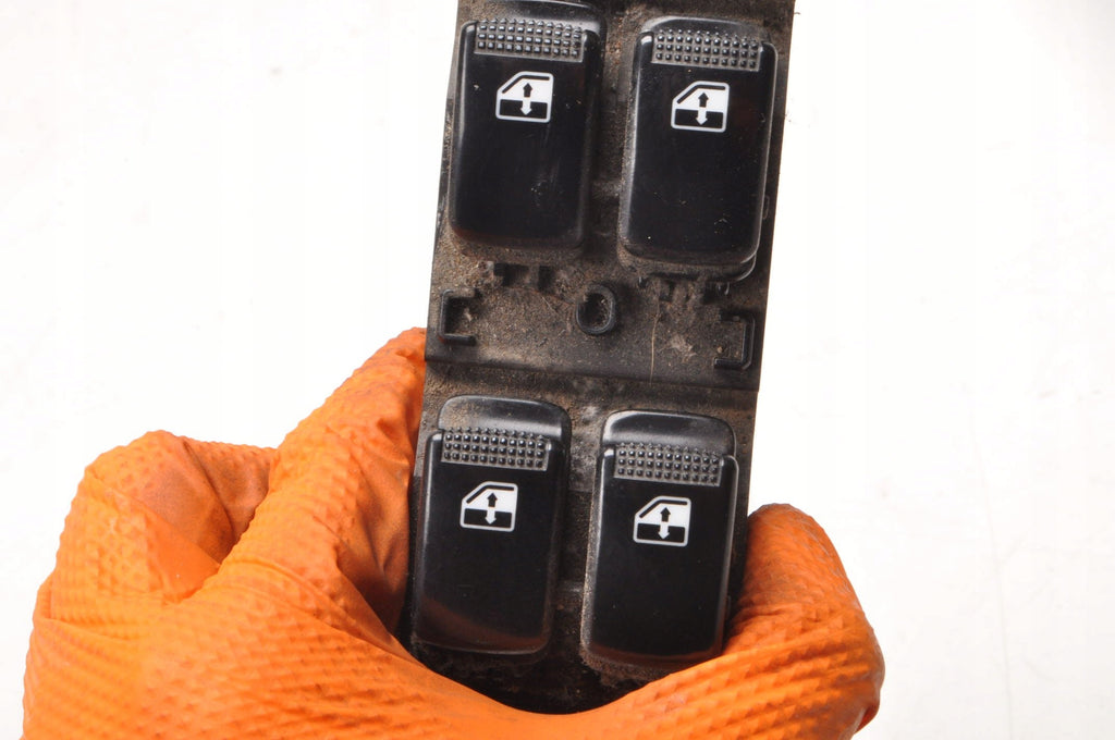 KIA RIO II PANEL WINDOW SWITCH 93570-1G250