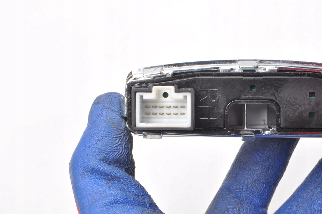 KIA RIO III HEATED SEAT PANEL 299110718