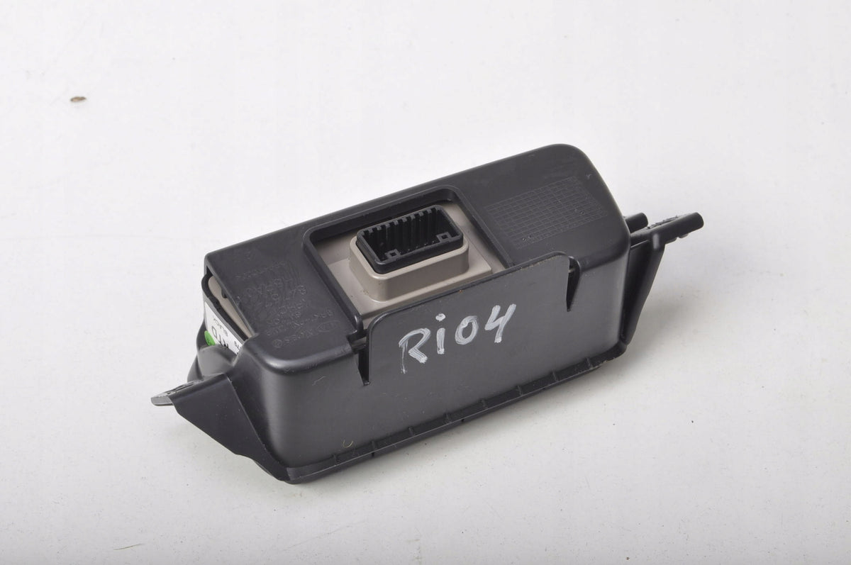 KIA RIO IV SWITCH PANEL 84757-H8RA0
