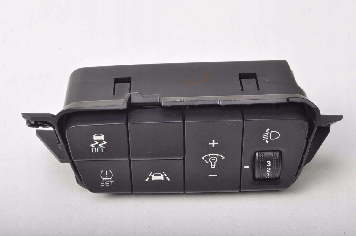 KIA RIO IV SWITCH PANEL 84757-H8RA0