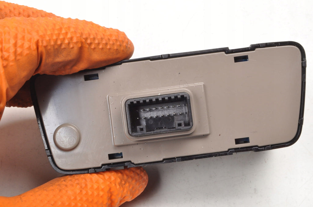 KIA RIO IV SWITCH PANEL 93700-H8TD0 UK