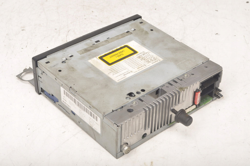 KIA SORENTO AND RADIO 55002733 BECKER DTM BE7919