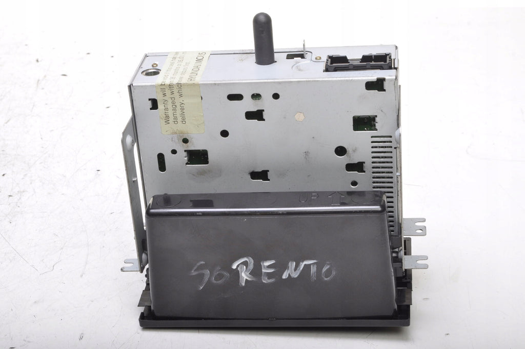 KIA SORENTO AND RADIO A02028B 961403E301
