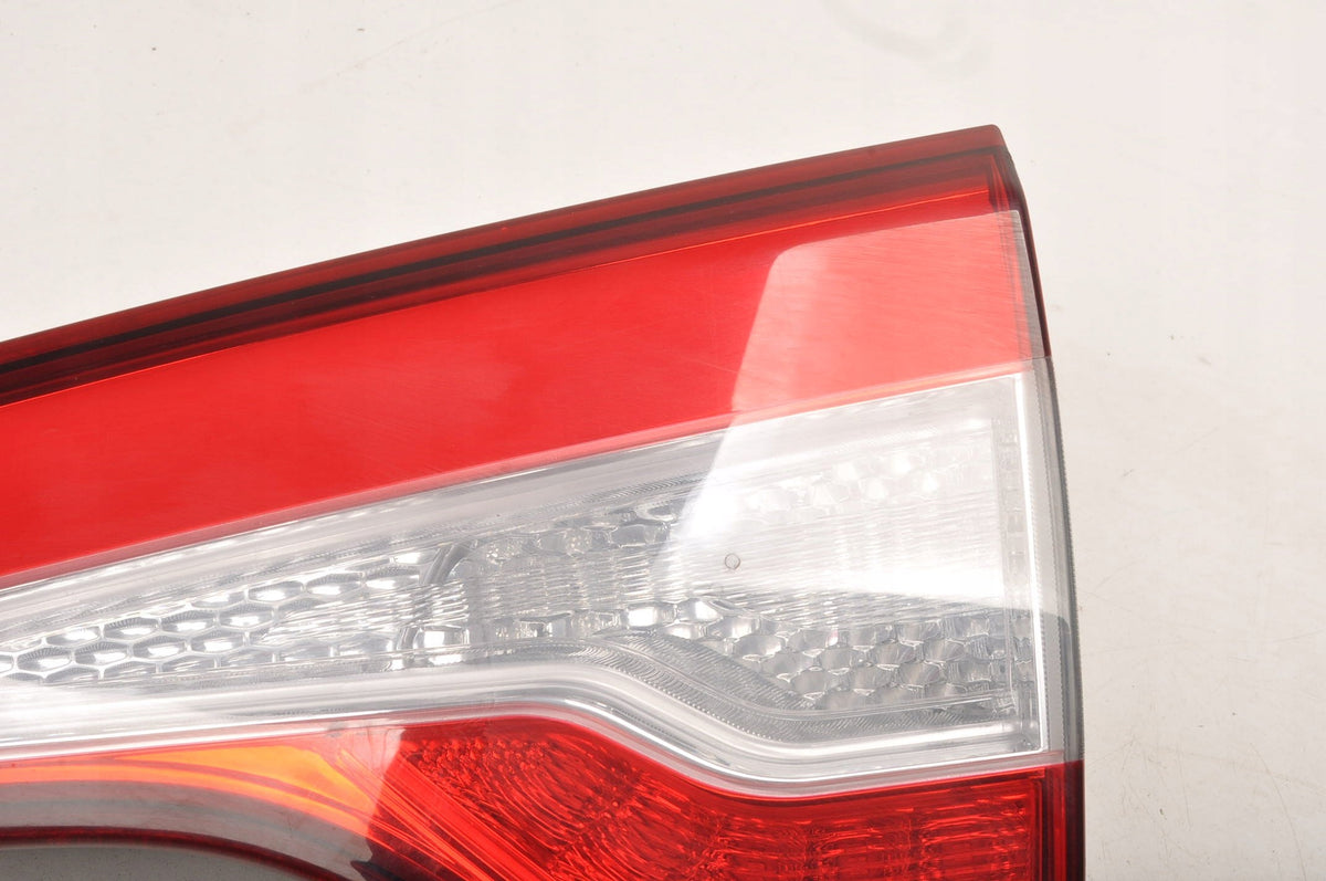 KIA SORENTO II LAMP RIGHT REAR IN FLAP LIFT