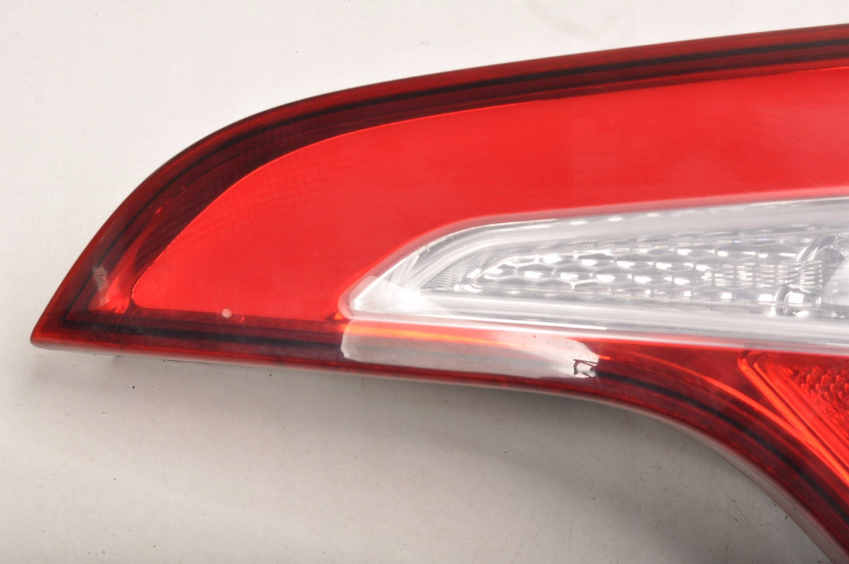 KIA SORENTO II LAMP RIGHT REAR IN FLAP LIFT