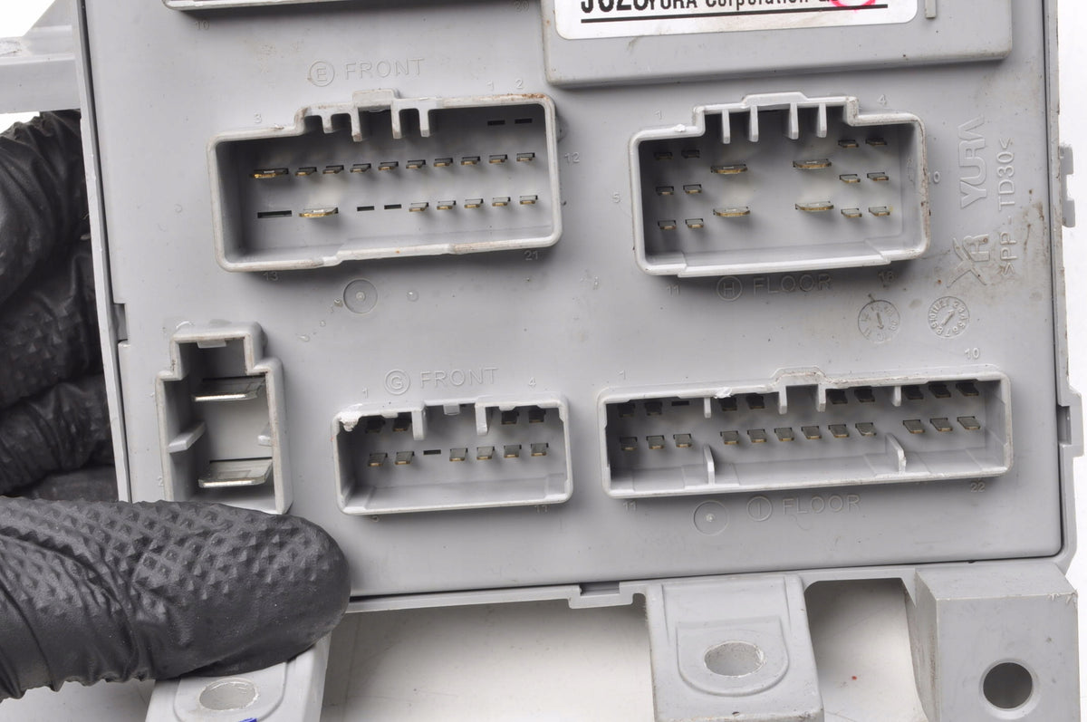 KIA SOUL AND FUSE BOX 91950-2K232