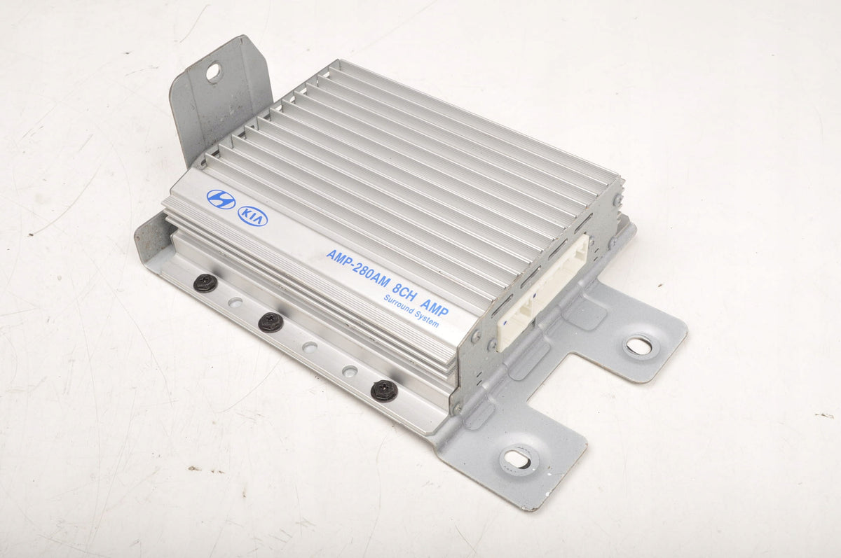 KIA SOUL AND RADIO AMPLIFIER 963702K000
