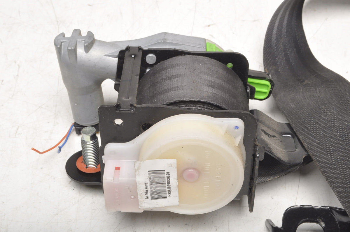 KIA SOUL SEAT BELT LEFT FRONT 88810-2K200