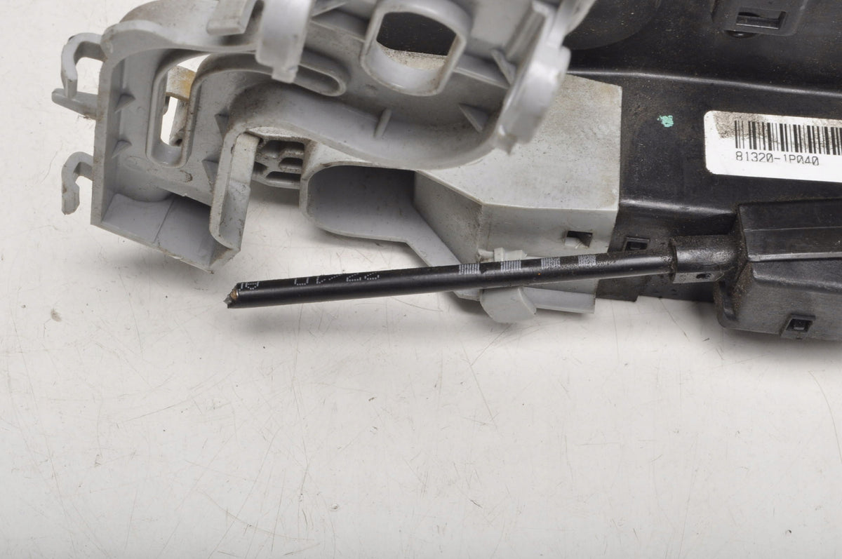 KIA VENGA DOOR LOCK RIGHT FRONT 81320-1P040 7 PIN
