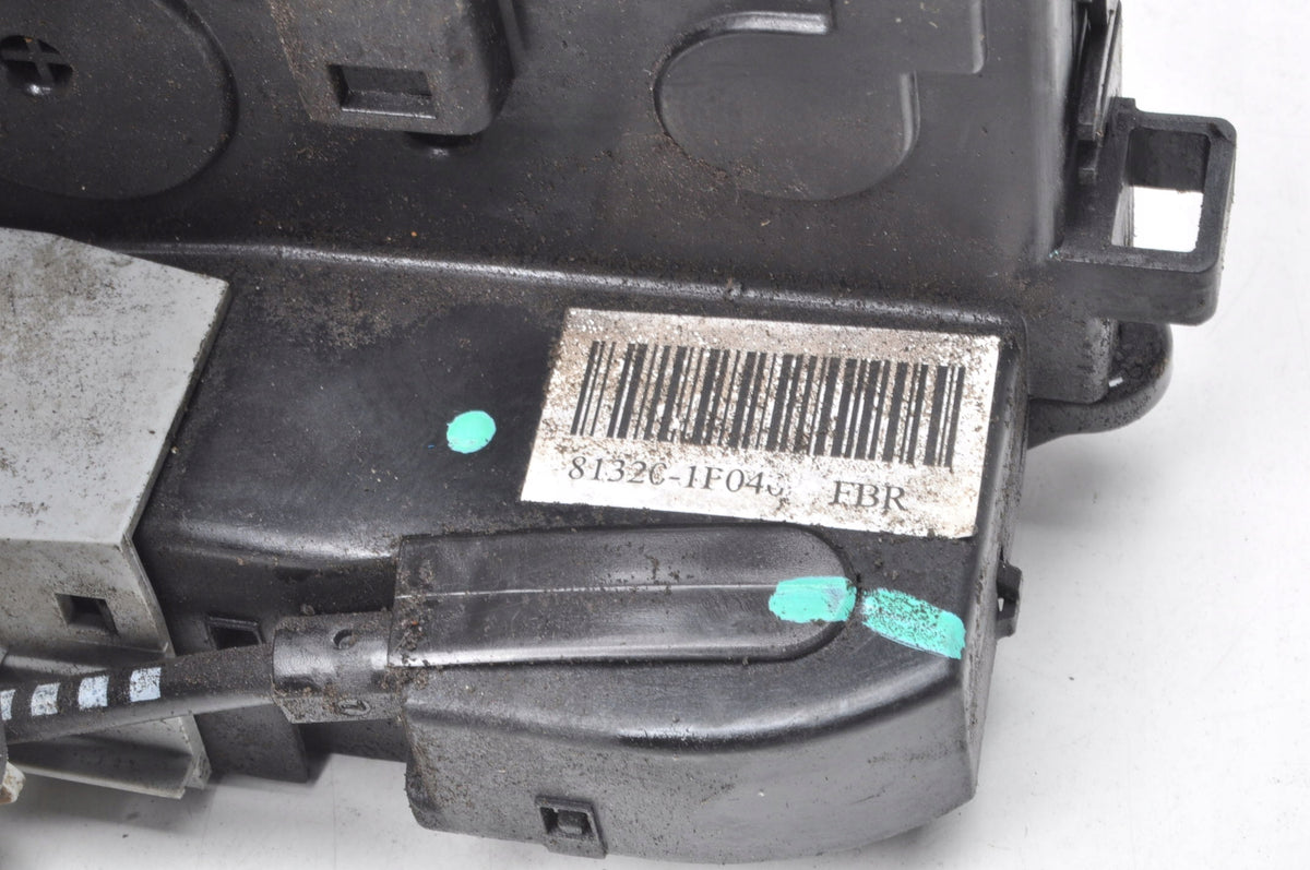 KIA VENGA DOOR LOCK RIGHT FRONT UK 7 PIN 81320-1P040