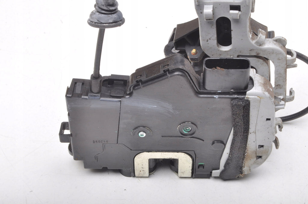 KIA VENGA DOOR LOCK RIGHT FRONT UK 7 PIN 81320-1P040